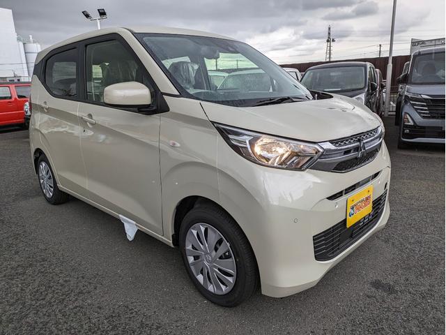 ｅＫワゴン Ｇ　届出済未使用車　禁煙車　衝突被害軽減ブレーキ　全方位カメラ　キーフリー　Ｂカメラ　Ｉ－ＳＴＯＰ　パワーステアリング　横滑り防止装置　車線逸脱警報（6枚目）