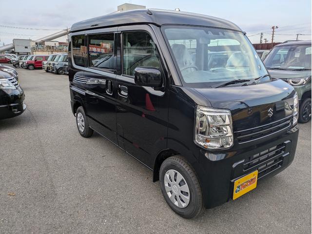 エブリイ ＰＣ　届出済未使用車　禁煙車　衝突被害軽減ブレーキ　デュアルレーダーブレーキサポート　助手席エアバック　フロントパワーウィンドウ　キーレス付き　ソナー　セキュリティ　運転席エアバック　パワステ　ＡＢＳ（6枚目）