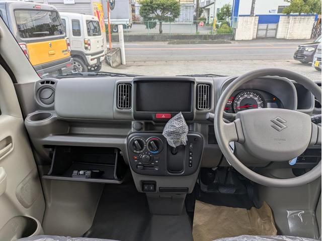 エブリイ ＰＣ　届出済未使用車　禁煙車　衝突被害軽減ブレーキ　デュアルレーダーブレーキサポート　助手席エアバック　フロントパワーウィンドウ　キーレス付き　ソナー　セキュリティ　運転席エアバック　パワステ　ＡＢＳ（17枚目）