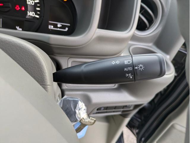 エブリイ ＰＣ　届出済未使用車　禁煙車　衝突被害軽減ブレーキ　デュアルレーダーブレーキサポート　助手席エアバック　フロントパワーウィンドウ　キーレス付き　ソナー　セキュリティ　運転席エアバック　パワステ　ＡＢＳ（20枚目）