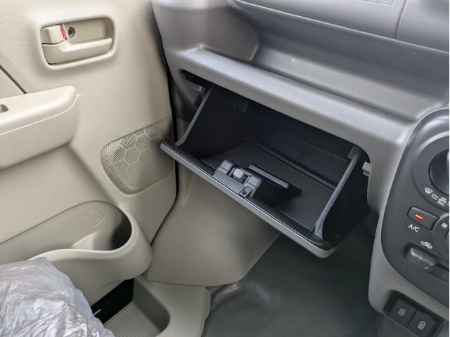 エブリイ ＰＣ　届出済未使用車　禁煙車　衝突被害軽減ブレーキ　デュアルレーダーブレーキサポート　助手席エアバック　フロントパワーウィンドウ　キーレス付き　ソナー　セキュリティ　運転席エアバック　パワステ　ＡＢＳ（32枚目）