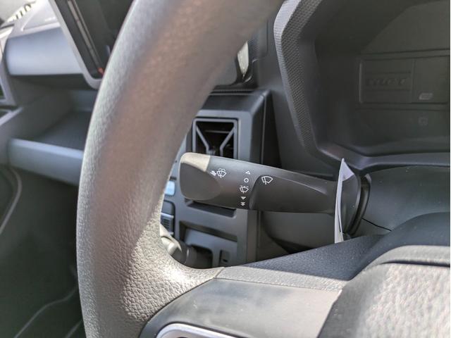 タフト Ｘ　助手席エアバック　運転席エアバック　ブレーキサポート　エコアイドル　レーンキープ　ソナー　横滑り防止　スカイルーフ　サイドエアバッグ　ＡＢＳ付き　フルオートエアコン　ＬＥＤヘットライト　パワステ（25枚目）