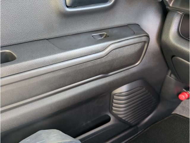 ハスラー ハイブリッドG ヒーター iストップ 車線逸脱アラート コーナーセンサ フルフラット イモビ ダブルエアバッグ アクティブクルーズコントロール スマートキー・プッシュスタート 横滑り防止システム 全席パワーウインドウ(34枚目)