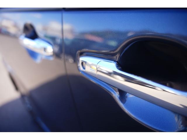 タント カスタムX 踏み間違い防止 アイドリングSTOP キーフリーキー クリアランスソナ シートヒーター付き スマートキー&プッシュスタート フルフラット レーンキープ 盗難防止装置 LEDライト オートエアコン(13枚目)