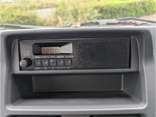 キャリイトラック ＫＣ　キーレスキー　助手席エアバック　禁煙　切替４ＷＤ　パワーウインドー　エアバック　パワステ　ＡＢＳ付　ＡＣ　横滑り防止　メンテナンスノート（23枚目）