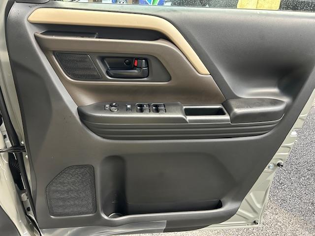 スペーシア ハイブリッドＧ　禁煙　アイドリングＳ　キーレススタートシステム　横滑防止　電動格納ミラー　Ｗエアバッグ　スマートキー　オートエアコン　フルフラット　パワーステアリング　パワーウィンドウ　エアバック　記録簿　ＡＢＳ（26枚目）
