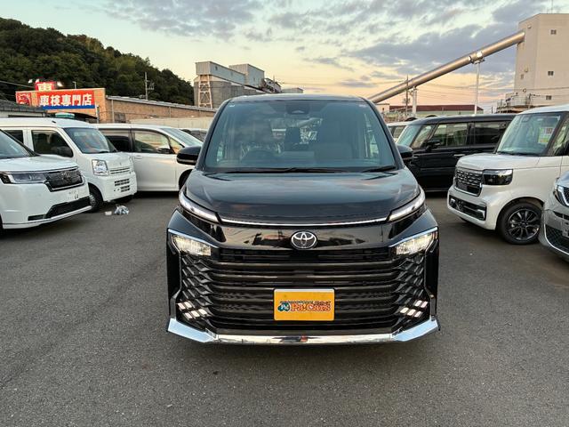 ヴォクシー S-Z 登録済未使用車 快適利便パッケージHigh ディスプレイオーディオPlus 10.5インチ フルセグTV CD/DVDデッキ ETC2.0 バックモニター 両側パワースライドドアパワーバックドア 禁煙(5枚目)