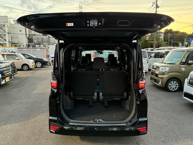 ヴォクシー S-Z 登録済未使用車 快適利便パッケージHigh ディスプレイオーディオPlus 10.5インチ フルセグTV CD/DVDデッキ ETC2.0 バックモニター 両側パワースライドドアパワーバックドア 禁煙(12枚目)