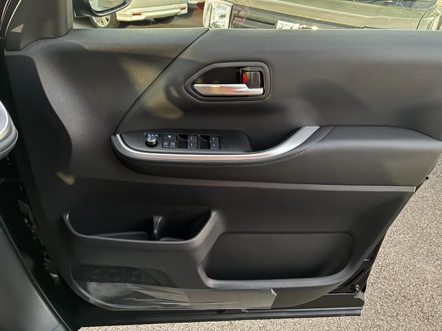 ヴォクシー S-Z 登録済未使用車 快適利便パッケージHigh ディスプレイオーディオPlus 10.5インチ フルセグTV CD/DVDデッキ ETC2.0 バックモニター 両側パワースライドドアパワーバックドア 禁煙(32枚目)