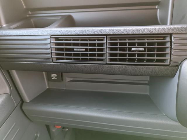 車両をご掲載にあたって車両写真でお車の状態が全て伝わるように意識しております！内外装の傷や汚れは全て確認して撮影しております。内装の匂いなど写真でわからないことは直接お電話などでお伝えくださいませ！