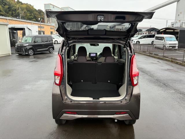 デイズ Ｘ　純正ナビＴＶフルセグ　アラウンドビューモニター　ＥＴＣ　エマージェンシーブレーキ　純正１４インチアルミホイール　新車整備保証書　禁煙車　スマートキー　コーナーソナー　フルオートエアコン　衝突安全ボディ（12枚目）