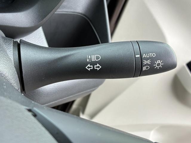 デイズ Ｘ　純正ナビＴＶフルセグ　アラウンドビューモニター　ＥＴＣ　エマージェンシーブレーキ　純正１４インチアルミホイール　新車整備保証書　禁煙車　スマートキー　コーナーソナー　フルオートエアコン　衝突安全ボディ（22枚目）