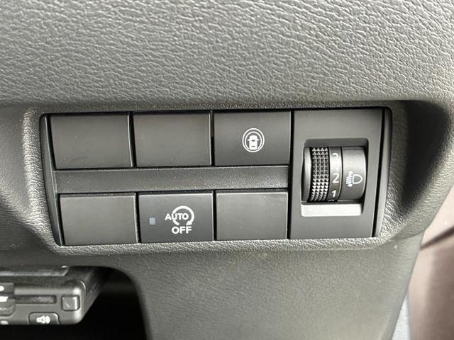 デイズ Ｘ　純正ナビＴＶフルセグ　アラウンドビューモニター　ＥＴＣ　エマージェンシーブレーキ　純正１４インチアルミホイール　新車整備保証書　禁煙車　スマートキー　コーナーソナー　フルオートエアコン　衝突安全ボディ（23枚目）