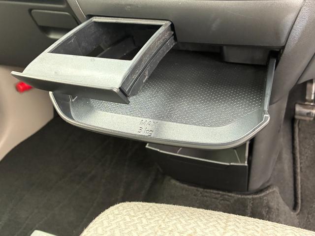 デイズ Ｘ　純正ナビＴＶフルセグ　アラウンドビューモニター　ＥＴＣ　エマージェンシーブレーキ　純正１４インチアルミホイール　新車整備保証書　禁煙車　スマートキー　コーナーソナー　フルオートエアコン　衝突安全ボディ（30枚目）