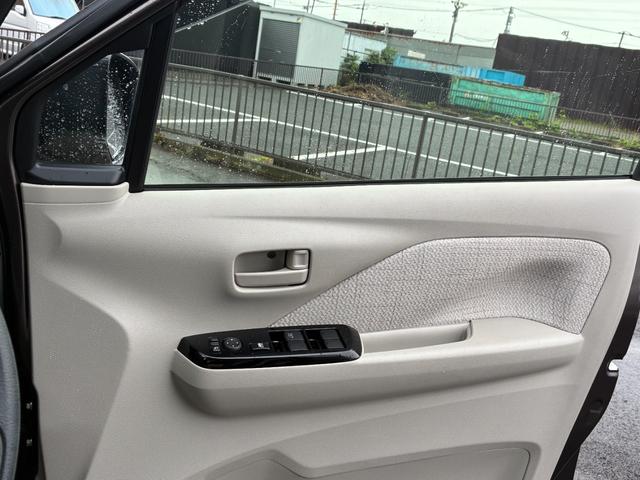 デイズ Ｘ　純正ナビＴＶフルセグ　アラウンドビューモニター　ＥＴＣ　エマージェンシーブレーキ　純正１４インチアルミホイール　新車整備保証書　禁煙車　スマートキー　コーナーソナー　フルオートエアコン　衝突安全ボディ（33枚目）