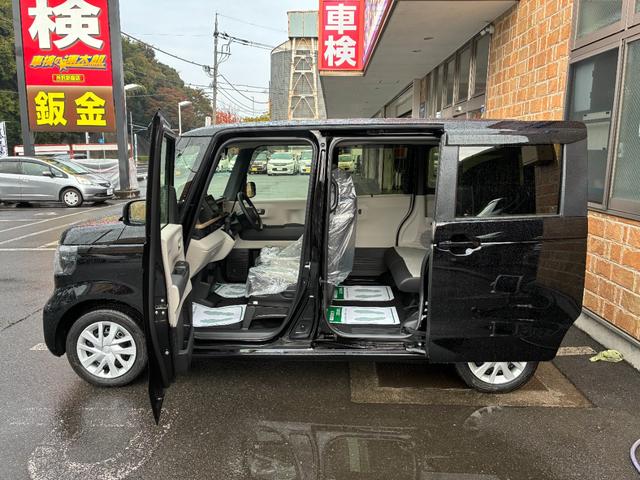 N-BOX ベースグレード 届出済未使用車 カーナビTVフルセグ バックカメラ ETC サイドバイザー フロアマット ガラス撥水コーティング スマートキ- 禁煙 BLUETOOTH パワースライドドア オートクルーズ ABS(6枚目)