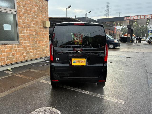 N-BOX ベースグレード 届出済未使用車 カーナビTVフルセグ バックカメラ ETC サイドバイザー フロアマット ガラス撥水コーティング スマートキ- 禁煙 BLUETOOTH パワースライドドア オートクルーズ ABS(9枚目)