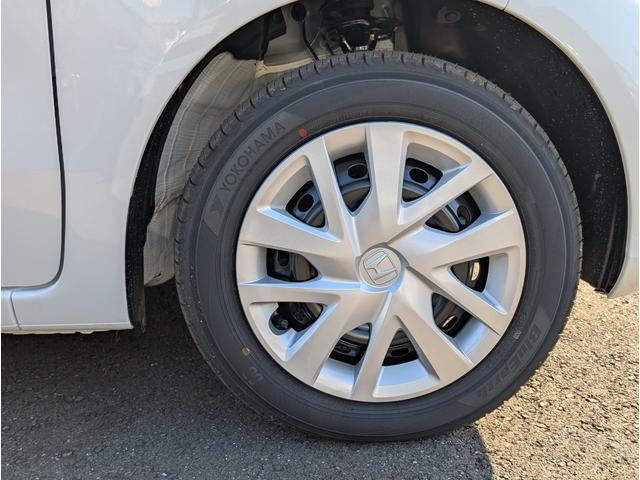 N-BOX ベースグレード 届出済未使用車 パワースライドドア 衝突軽減システム スマートキ- 車線維持支援システム 禁煙 フルフラットシート カーテンエアバック イモビライザー オートクルーズ LEDヘッドライト ABS(18枚目)