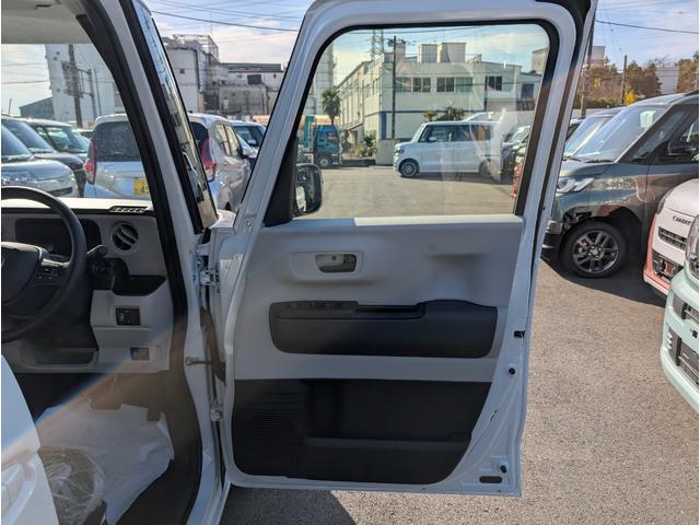 N-BOX ベースグレード 届出済未使用車 パワースライドドア 衝突軽減システム スマートキ- 車線維持支援システム 禁煙 フルフラットシート カーテンエアバック イモビライザー オートクルーズ LEDヘッドライト ABS(43枚目)