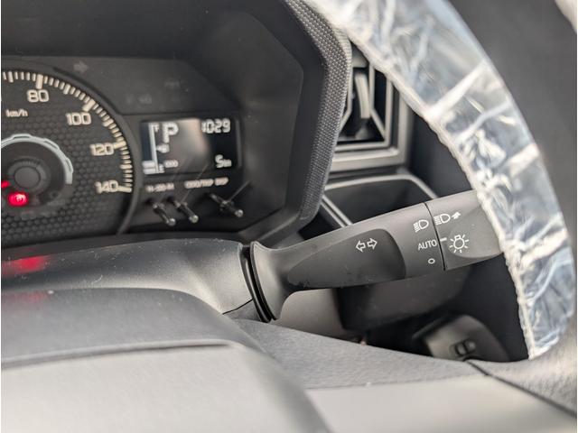 タフト Ｘ　届出済未使用車　ハイビームアシスト　禁煙　デュアルエアバッグ　安全ボディ　ＡＡＣ　キーフリー　レーンキープ　横滑り防止機能　運転席エアバック　サイドエアバッグ　パワーウィンドウ　ＬＥＤヘッドライト（23枚目）