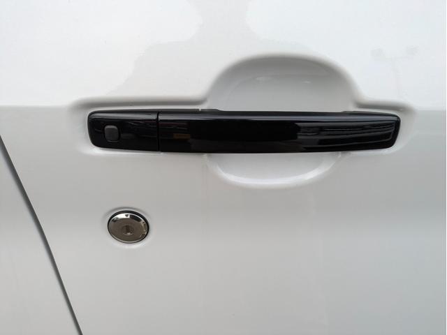 デリカミニ Ｇ　届出済未使用車　ｅ－Ａｓｓｉｓｔ　キーレス　オートハイビーム　禁煙　ルーフレール　シートヒーター　バックモニター　カーテンエアバッグ　フルオートエアコン　盗難防止　ＡＢＳ　ベンチシート　横滑り防止（15枚目）