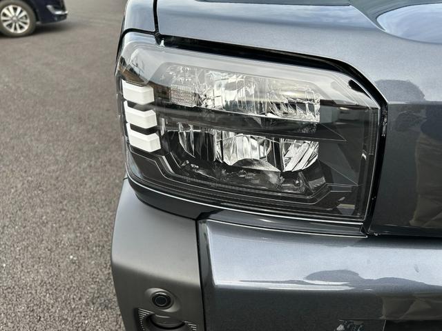 タフト Ｘ　届出済未使用車　ハイビームアシスト　禁煙　デュアルエアバッグ　安全ボディ　ＡＡＣ　キーフリー　レーンキープ　横滑り防止機能　運転席エアバック　サイドエアバッグ　パワーウィンドウ　ＬＥＤヘッドライト（12枚目）