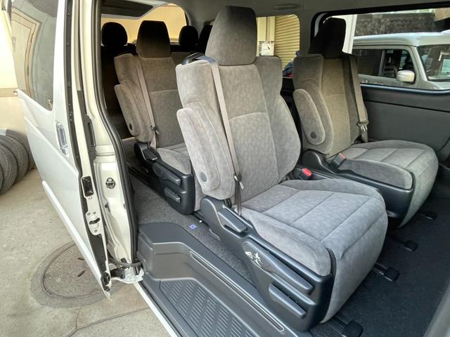 ハイエースワゴン ファインテックツアラー(12枚目)