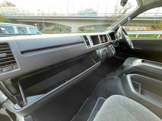 ハイエースワゴン ファインテックツアラー(20枚目)