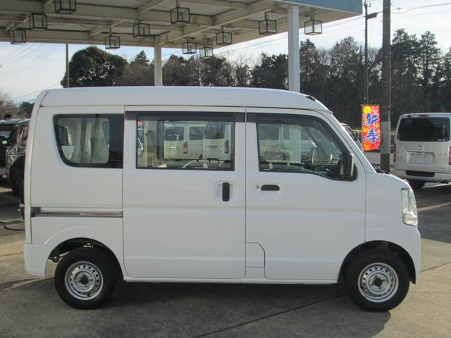 日産 ＮＶ１００クリッパーバン