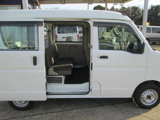 日産 ＮＶ１００クリッパーバン