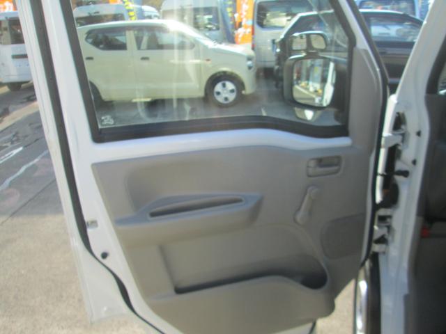 ＮＶ１００クリッパーバン ＤＸ　ハイルーフ　オートギヤシフト２ｎｄ発進（12枚目）