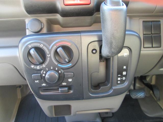 ＮＶ１００クリッパーバン ＤＸ　ハイルーフ　オートギヤシフト２ｎｄ発進（17枚目）