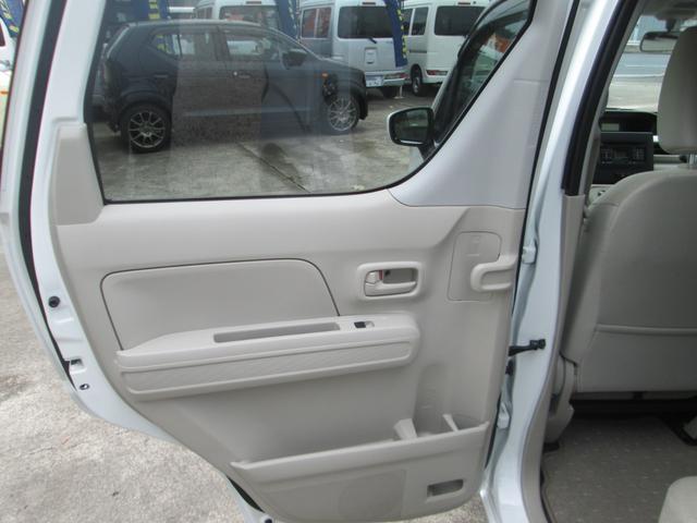 ワゴンＲ ＦＡ　５速マニュアル　キーレス　横滑り防止（31枚目）