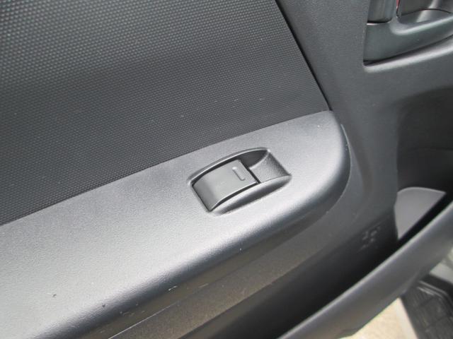 ハイエースバン ロングジャストローDXGLパック プリクラッシュセーフティー パノラミックビューモニター ナビ TV ETC キーレス(14枚目)