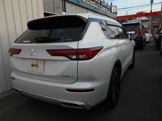 アウトランダーPHEV P プラグインハイブリッドEVシステム・ヘッドアップディスプレイ・レザーシート・ブラインドスポットモニター・パワーバックドア・パノラマサンルーフ・マイパイロット・クルーズコントロール・FSBカメラ(6枚目)