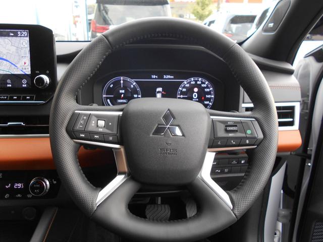 アウトランダーPHEV P プラグインハイブリッドEVシステム・ヘッドアップディスプレイ・レザーシート・ブラインドスポットモニター・パワーバックドア・パノラマサンルーフ・マイパイロット・クルーズコントロール・FSBカメラ(17枚目)