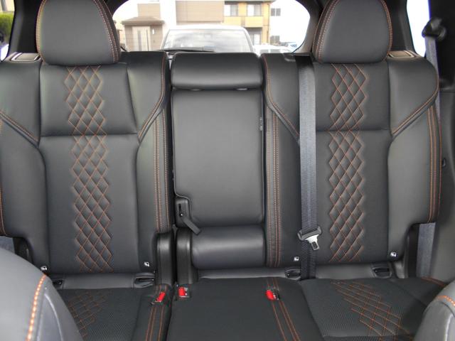 アウトランダーPHEV P プラグインハイブリッドEVシステム・ヘッドアップディスプレイ・レザーシート・ブラインドスポットモニター・パワーバックドア・パノラマサンルーフ・マイパイロット・クルーズコントロール・FSBカメラ(27枚目)