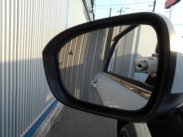 アウトランダーPHEV P プラグインハイブリッドEVシステム・ヘッドアップディスプレイ・レザーシート・ブラインドスポットモニター・パワーバックドア・パノラマサンルーフ・マイパイロット・クルーズコントロール・FSBカメラ(34枚目)