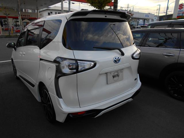 シエンタ ハイブリッドＧ　純正ＳＤナビ・フルセグＴＶ・Ｂカメラ・両側パワースライドドア・モデリスタエアロ・ビルトイン２．０ＥＴＣ・ステアリングスイッチ・ＢＩｕｅＴｏｏｔｈ（5枚目）