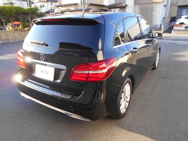 Ｂクラス Ｂ１８０　純正ナビ・ＴＶ・バックカメラ・シートヒーター・パワーシート・ポジションシート・Ａ－ＳＴＯＰ・ドライブレコーダー・純正１６インチＡＷ・クルーズコントロール（6枚目）