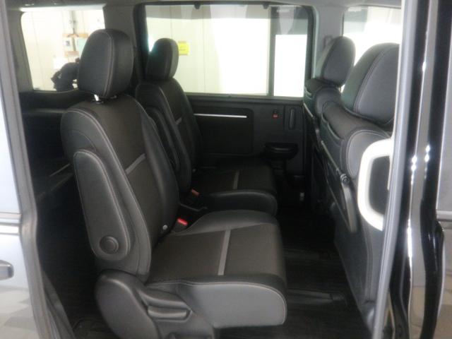 ステップワゴンスパーダ スパーダ・クールスピリット ホンダセンシング 禁煙車 ワンオーナー 後席モニター 10インチナビ 前後ドラレコ リアカメラ ETC2.0 シートヒーター 両側電動スライド ドアバイザー 後席オートAC CD/DVD再生 Bluetooth パドル(18枚目)