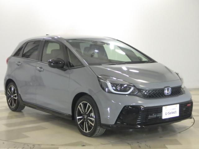 フィット e:HEVRS 弊社元試乗車 禁煙 9INナビ リアカメラ 前4ドライブレコーダー サイドカーテンエアバッグ Bluetoothオーディオ接続 フルセグTV CD DVD ミュージックラック ETC アルミホイール(28枚目)