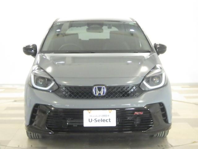 フィット e:HEVRS 弊社元試乗車 禁煙 9INナビ リアカメラ 前4ドライブレコーダー サイドカーテンエアバッグ Bluetoothオーディオ接続 フルセグTV CD DVD ミュージックラック ETC アルミホイール(29枚目)