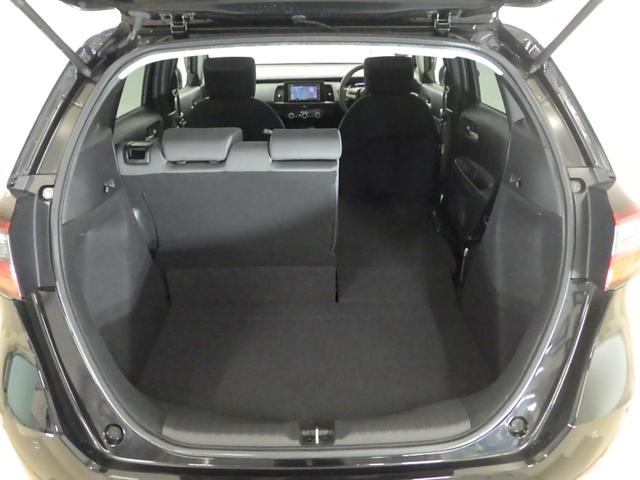 フィット ベーシック　禁煙　ワンオーナー　ナビ　リアカメラ　コーナーセンサー　ＥＴＣ　サイドカーテンエアバッグ　ＣＤ　Ｂｌｕｅｔｏｏｔｈオーディオ接続　ＵＳＢ　ハロゲンヘッドライト　マニュアルエアコン　アイスト　衝突軽減（15枚目）