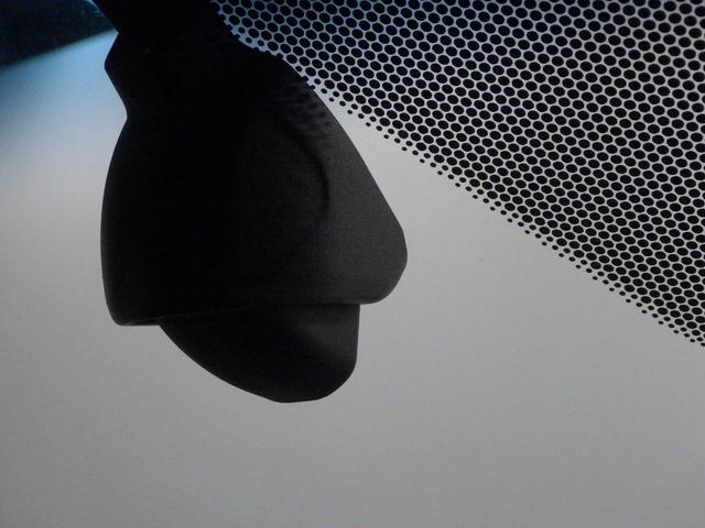 ステップワゴンスパーダ スパーダホンダセンシングサイドリフトアップシート車 サイドリフトアップシート 禁煙ワンオーナー 前後ドラレコ 9インチナビ リアカメラ パーキングセンサー 両側電動スライドドア APPLECARPLAY Bluetooth接続 CD DVD(6枚目)