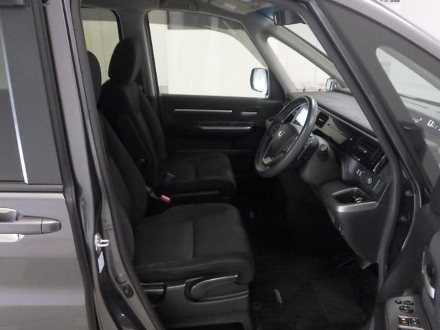 ステップワゴンスパーダ スパーダホンダセンシングサイドリフトアップシート車 サイドリフトアップシート 禁煙ワンオーナー 前後ドラレコ 9インチナビ リアカメラ パーキングセンサー 両側電動スライドドア APPLECARPLAY Bluetooth接続 CD DVD(17枚目)