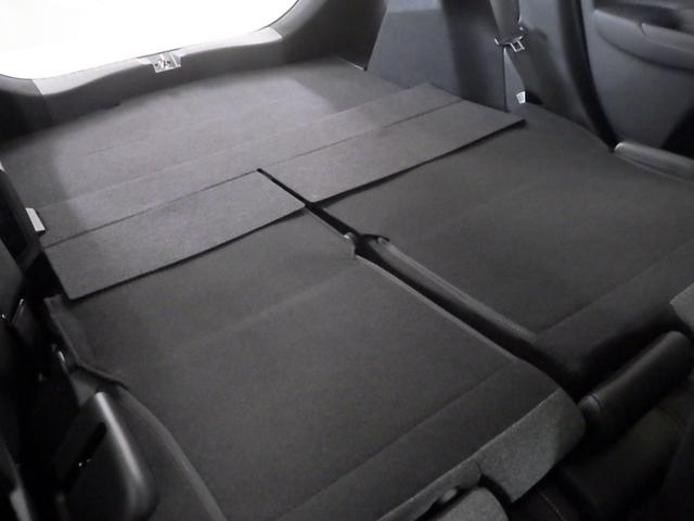 フィット ｅ：ＨＥＶホーム　元当社試乗車　禁煙　前ドライブレコーダー　ホンダコネクト９インチナビ　リアカメラ　前ドライブレコーダー　サイドカーテンエアバッグ　ＥＴＣ　Ｂｌｕｅｔｏｏｔｈ接続　ＣＤ　ＤＶＤ　ミュージックラック（22枚目）