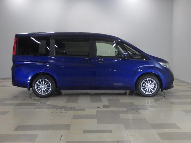 ステップワゴン G車いす仕様車3列目乗車タイプ 車いす3列目乗車タイプ 禁煙 ワンオーナー 8インチナビ リアカメラ社外製アルミホイール CD DVD ミュージックラック Bluetooth接続 両側電動スライドドア 室内天井部に加工跡の穴有り。(22枚目)