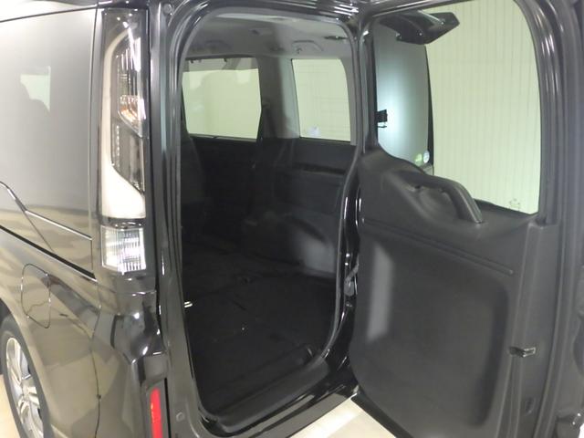 ステップワゴンスパーダ スパーダハイブリッドG・EXホンダセンシング 禁煙 ワンオーナー 11.6IN天井モニター ナビ 前後カメラ 前ドラレコ 両側電動スライドドア 前席シートヒーター サイドカーテンエアバッグ CD DVD Bluetooth接続 フルセグTV(30枚目)