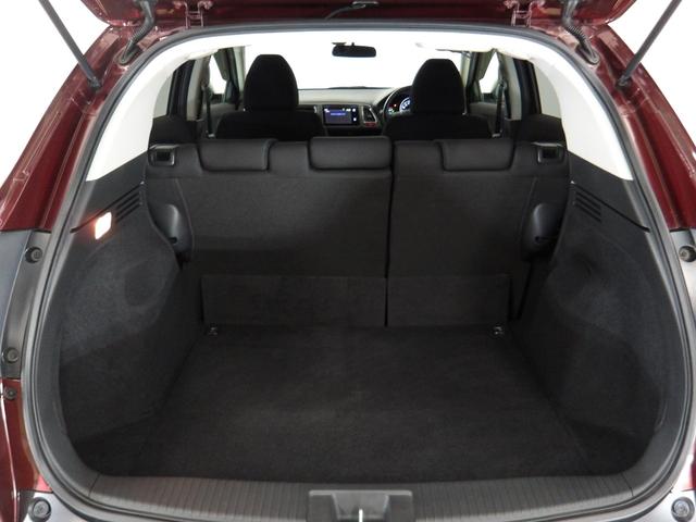 ヴェゼル Ｘ　禁煙ワンオーナー　ガソリン車　純正ナビ　リアカメラ　衝突軽減ブレーキ　横滑り防止装置　ＬＥＤライト　ＥＴＣ　クルーズコントロール　フルセグＴＶ　ＣＤ　ＤＶＤ　ＵＳＢ　サイドカーテンエアバッグ　－　ＰＳ（20枚目）